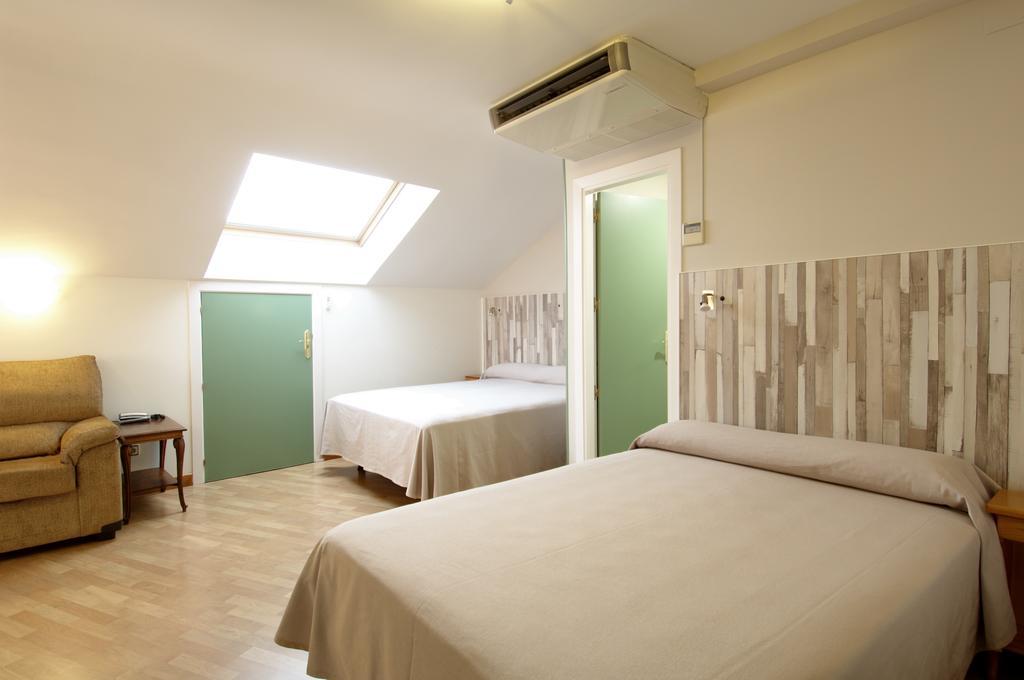 Hotel Apartamentos Aralso Segovia Kültér fotó