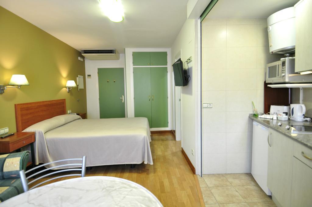 Hotel Apartamentos Aralso Segovia Kültér fotó
