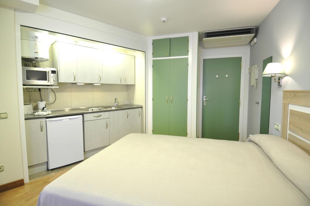 Hotel Apartamentos Aralso Segovia Kültér fotó