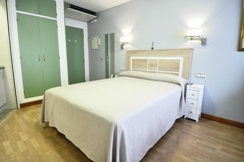 Hotel Apartamentos Aralso Segovia Kültér fotó