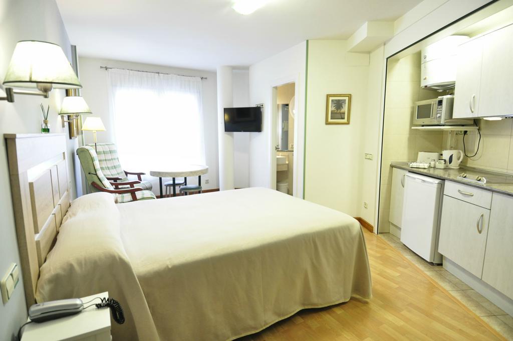 Hotel Apartamentos Aralso Segovia Kültér fotó