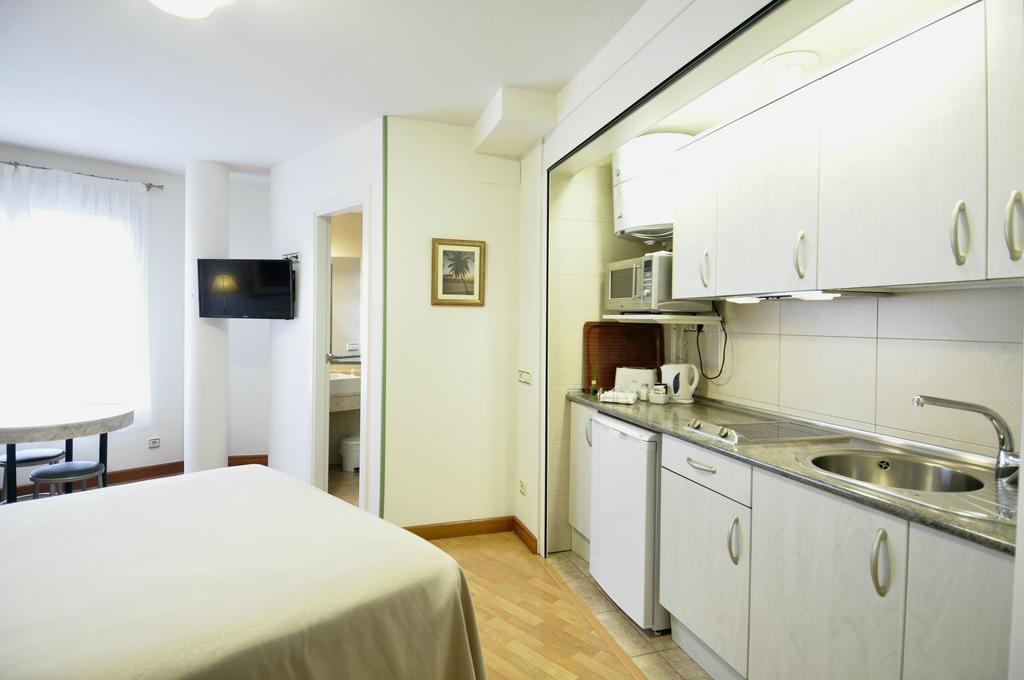 Hotel Apartamentos Aralso Segovia Kültér fotó