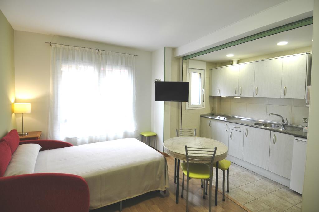Hotel Apartamentos Aralso Segovia Kültér fotó