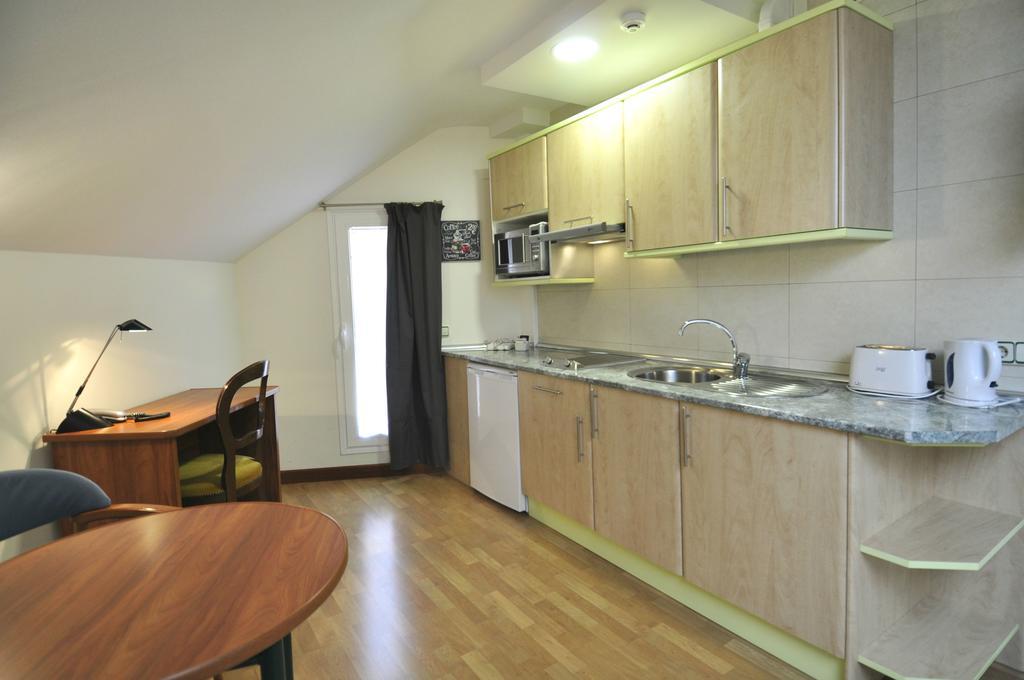 Hotel Apartamentos Aralso Segovia Kültér fotó